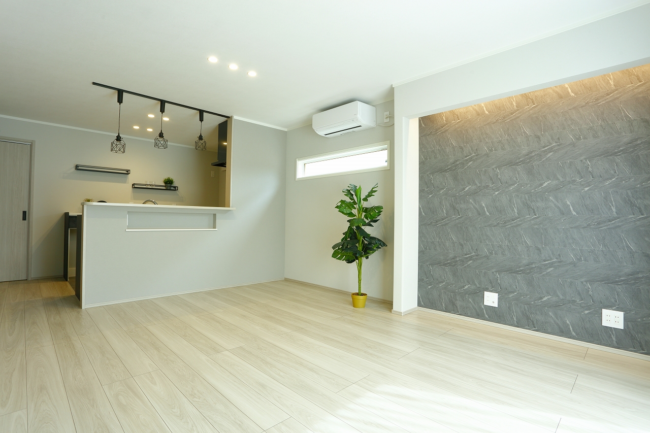 陽だまりと暮らす南向きの家